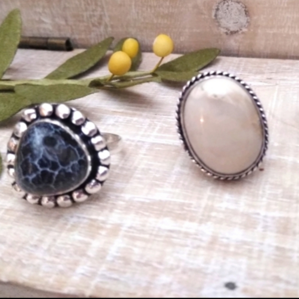 2 RING SET SILVER-STONE RINGS NWOT